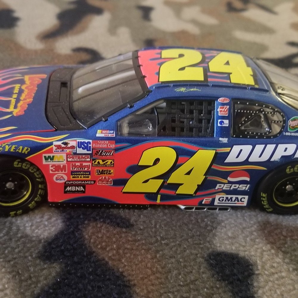 Action series 1:24th scale Die cast #24 stock car